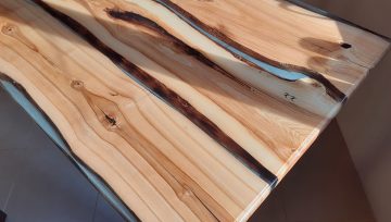 Epoxy resin + wood = table